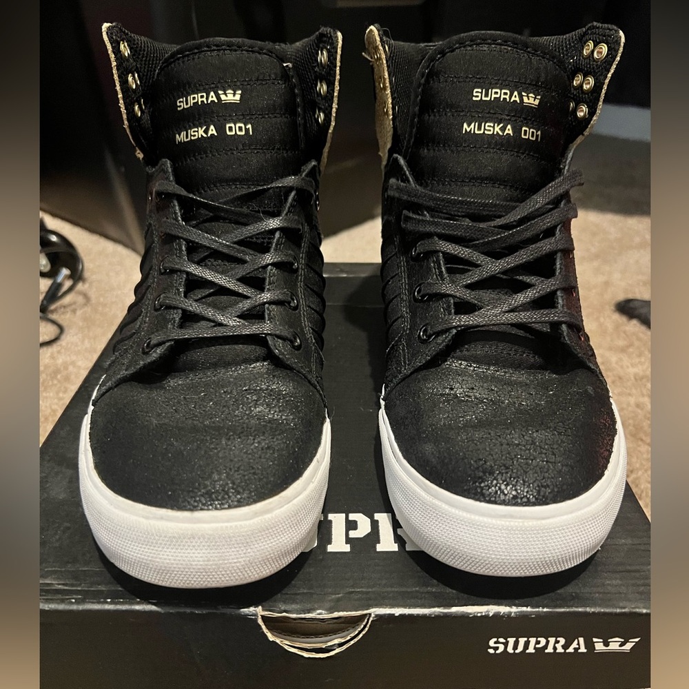 Supra Skytop Evo Black with Gold Accents Sneakers - Picture 2 of 6